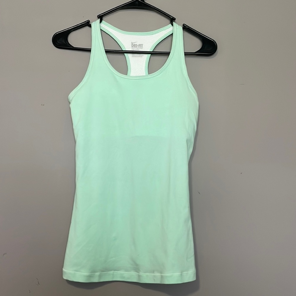 Nike dri fit racerback with built in bra size small